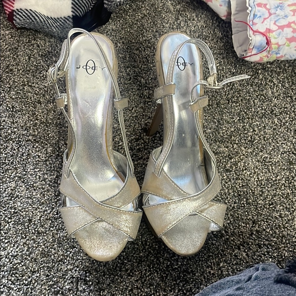 Joey Shimmering Silver Women's Heels